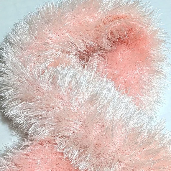 NWOT Handmade Pale Pink Eyelash Knitted Oblong Scarf - Picture 7 of 10